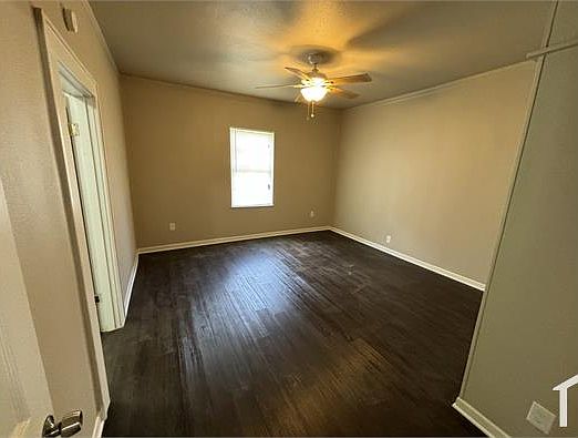 4th image of 1760 Desoto St