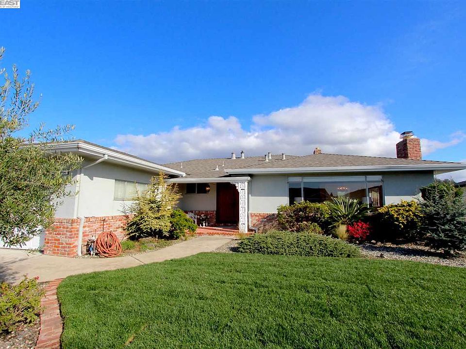 1st image of 2432 Longview Dr
