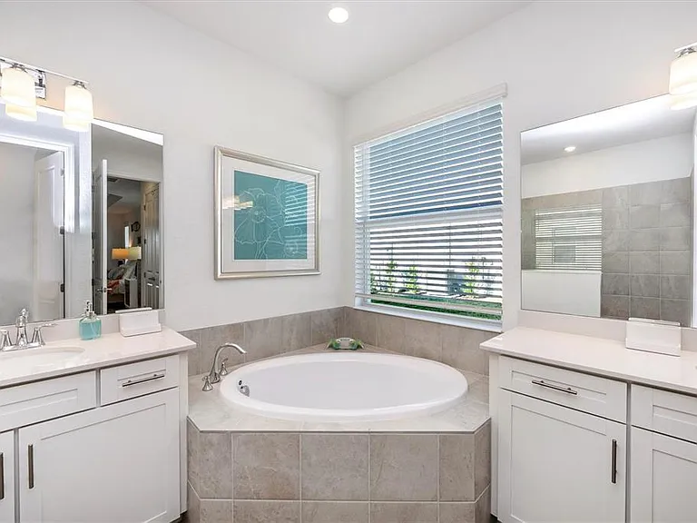 12950 Tulum Loop — Photo 32