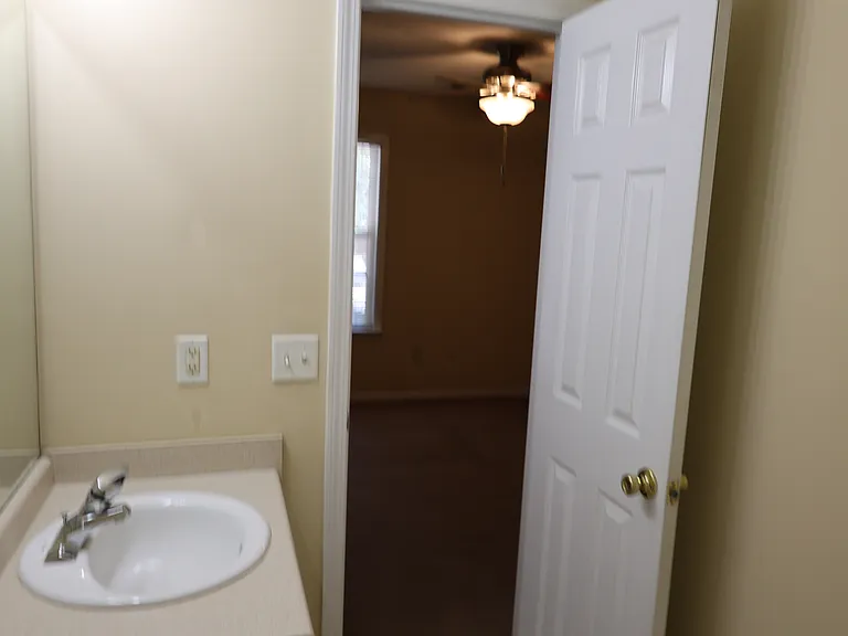 5606 Landings Pkwy — Photo 27