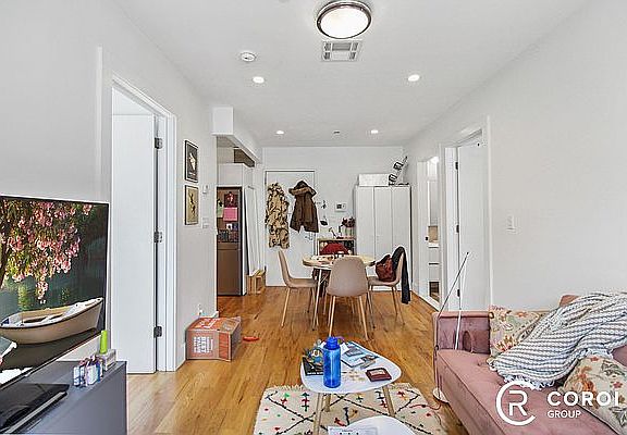 2nd image of 292 Quincy St #2B