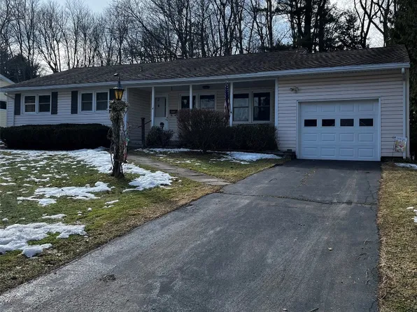 4 Spruce St, Sidney, NY 13838