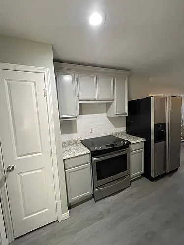 5106 Wipprecht St #4 Photo 1