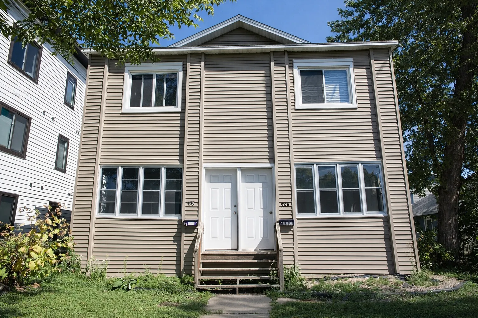 5 bed, $2,750 — Photo 1