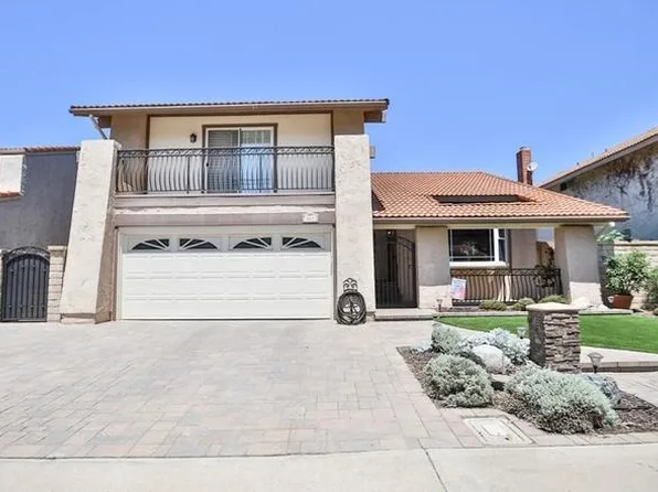 6 Carlyle, Irvine, CA 92620