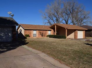 2314 Double Tree Ln, Enid, OK 73703