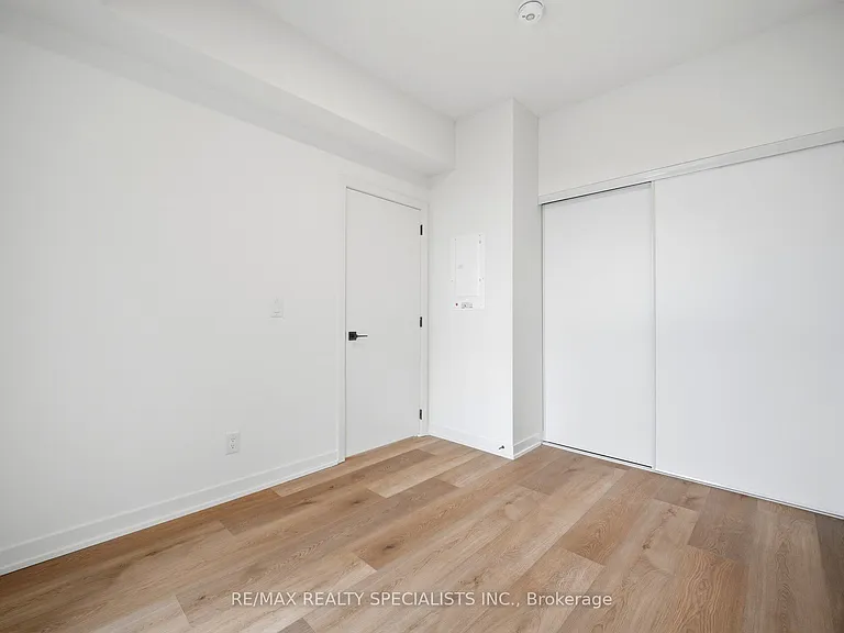 33 Erie Ave #1407 — Photo 15