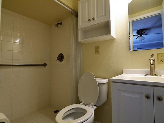 5th image of 10900 Crescent Ln