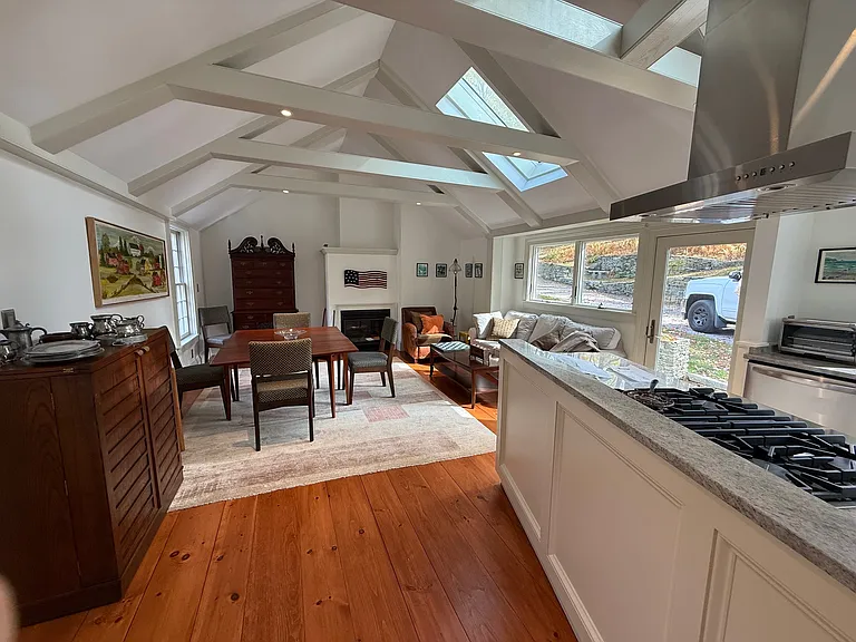 150 Ferry Rd #THE — Photo 6