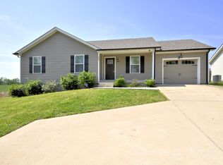 1025 Hugh Hunter Rd, Oak Grove, KY 42262