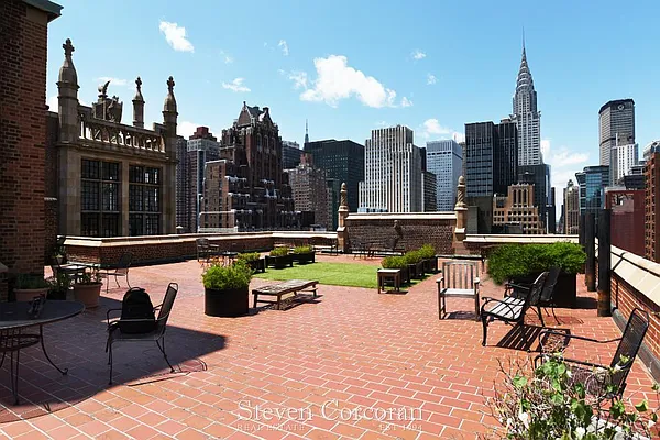 Rented by Steven Corcoran Real Estate | media 27