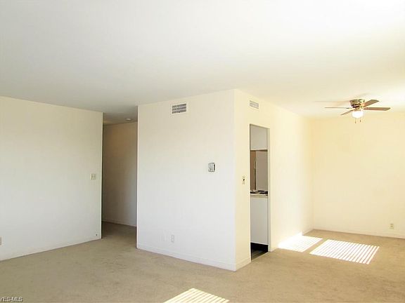 5th image of 11850 Edgewater Dr APT 421