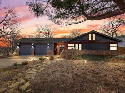 8824 Outlook Dr, Overland Park, KS, 66207