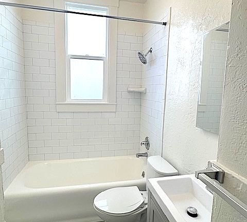 5th image of 1840 Turk St APT 1
