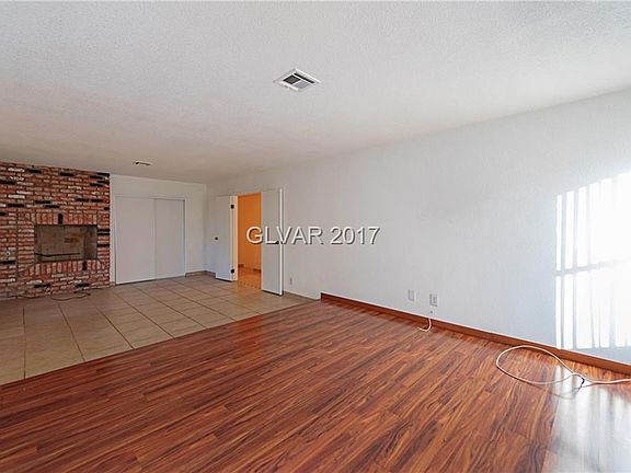 4th image of 3991 Waterford Ln