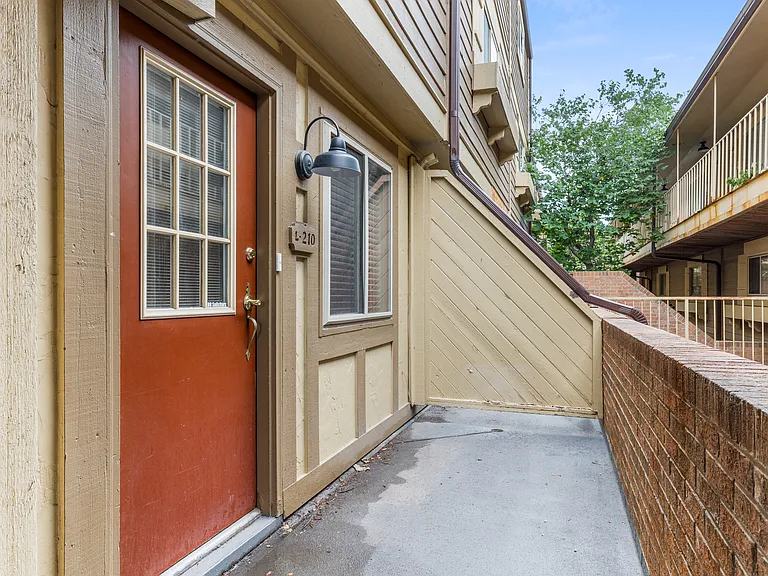3009 Madison Ave #L210 — Photo 40