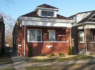 7624 S Calumet Ave, Chicago, IL 60619