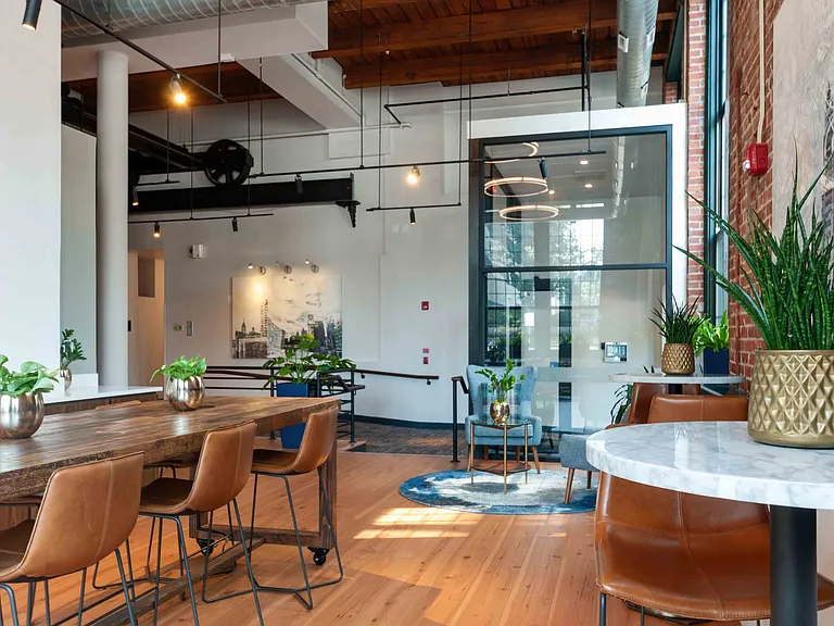 Logan Lofts — Photo 10