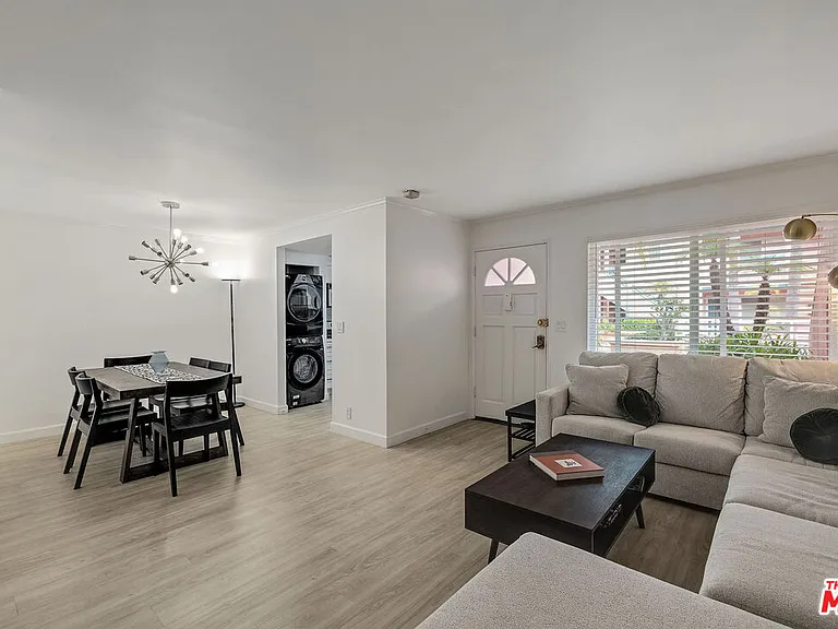 24510 Park St — Photo 1