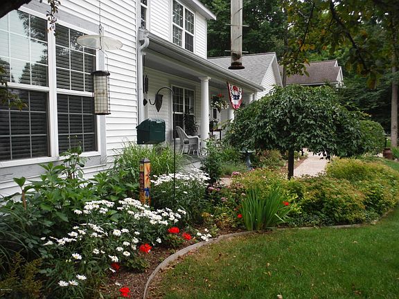 2nd image of 15439 Royal Oak Dr