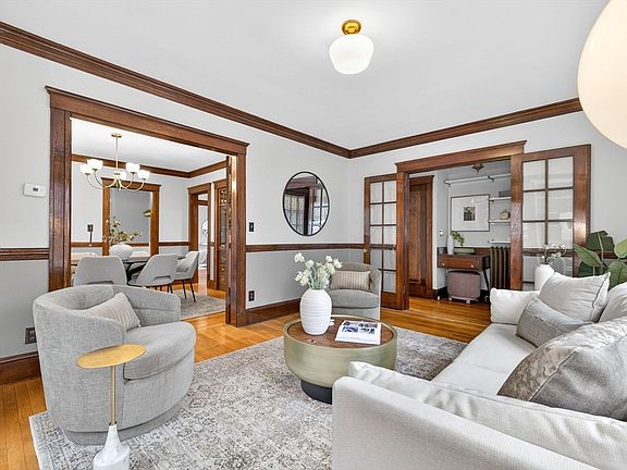 5th image of 83 Newburg St #1