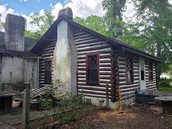 4th image of 4713 James St