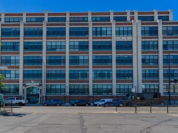 3963 W Belmont Ave Unit 329, Chicago, IL 60618