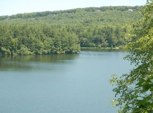 3 Carls Ln, Monterey, MA 01245