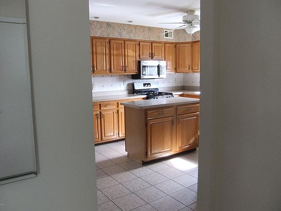 3rd image of 78 Woodshill Drive #N