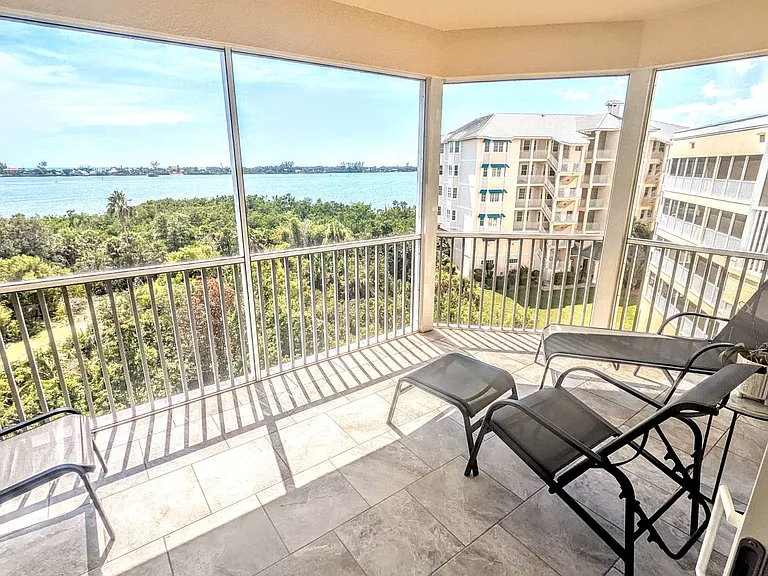 260 Hidden Bay Dr #504 — Photo 10