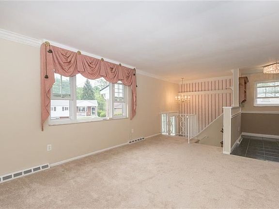 3rd image of 108 Vermillion Dr