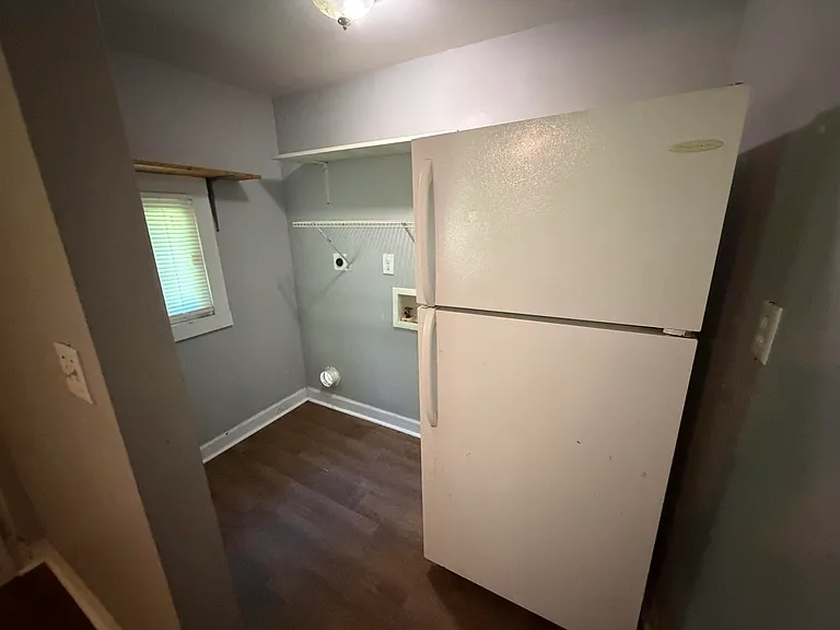 135 Clyde St — Photo 12