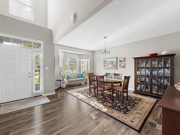 5th image of 9896 Timberwood Ln