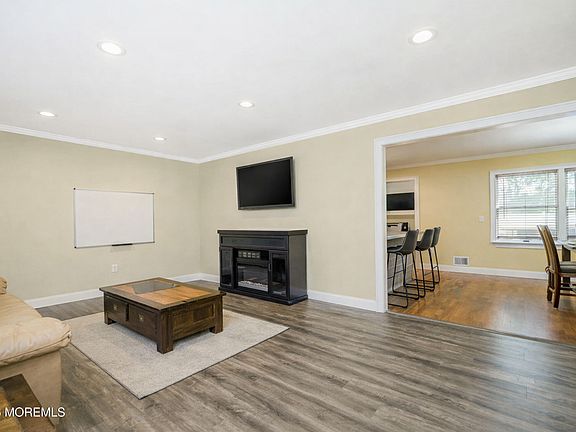 4th image of 1117 Verdant Road