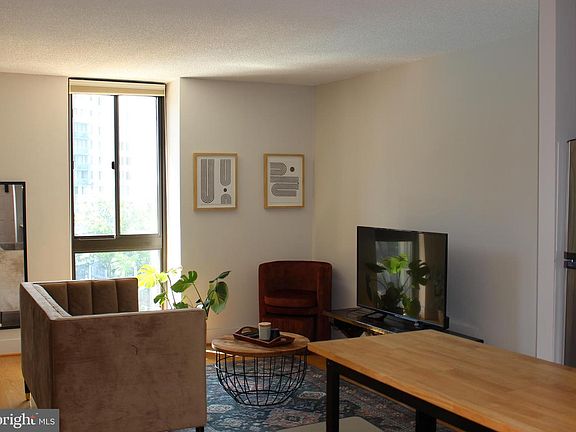 3rd image of 6800 Fleetwood Rd APT 814
