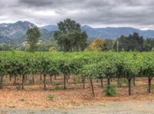 4529 Saint Helena Hwy, Calistoga, CA 94515