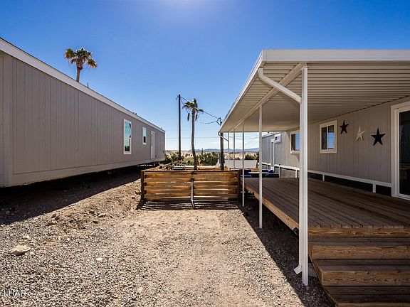 4th image of 1100 Riverside Dr #115