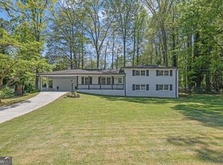 210 Suburban Dr NE, Kennesaw, GA 30144