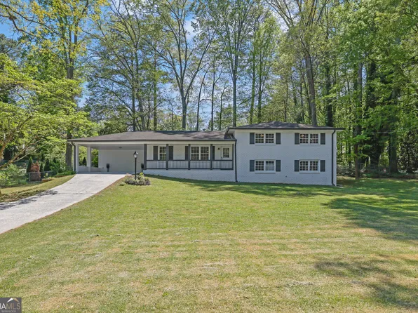 210 Suburban Dr NE, Kennesaw, GA 30144