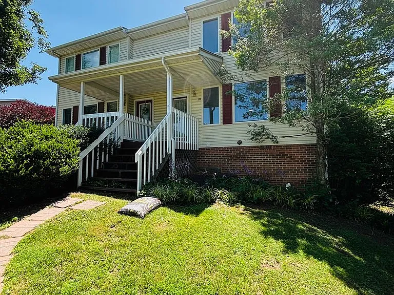 530 Kamran Dr — Photo 1