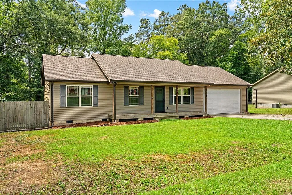 3 bed, 1120 sqft, $2,000 — Photo 4