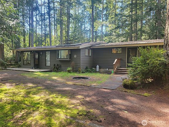 2nd image of 440 Trailwood Dr.