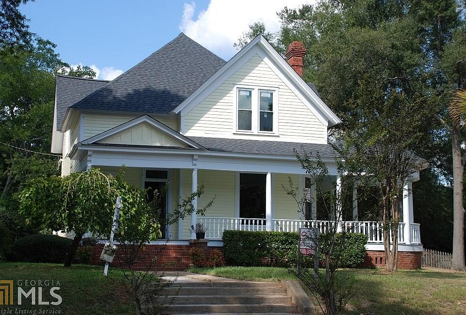 2nd image of 311 N Harris St