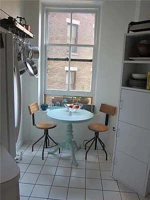 Rented by Akam Sales and Brokerage | media 9