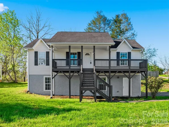 21 Shelburne Dr, Asheville, NC 28806