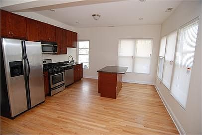 2nd image of 6834 N Ashland Blvd #1