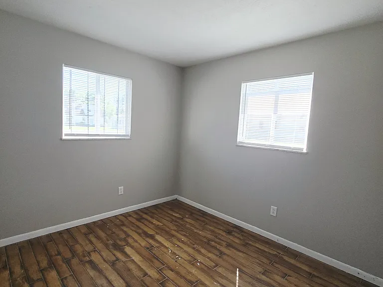 840 Whitethorne Ave #A — Photo 3