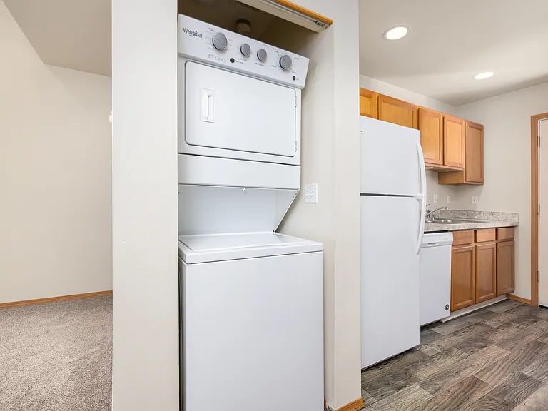 Chelsea Village Townhomes — Photo 10