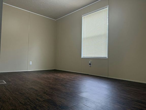 4th image of 7400 Glen Leaf Dr #161