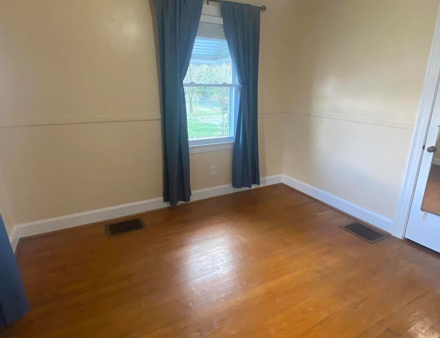 3 bed, 1188 sqft, $1,600 — Photo 4